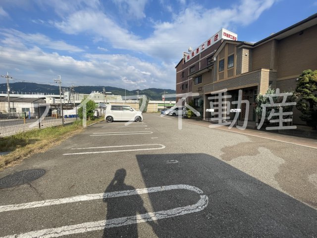 グランディールの駐車場|駐車スペースもあります