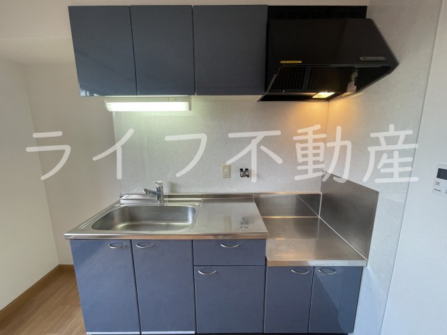 グランディールのキッチン|コンパクトなキッチンで掃除もラクラク