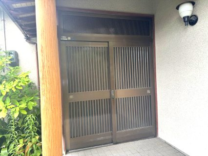 泉南市信達市場　中古戸建の玄関|住友林業施工の家