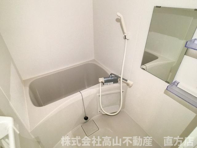 直方市大字感田のアパートの浴室