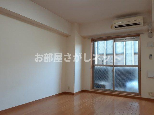 ノーブル・コーケ・横浜【おとり物件なし】#学生・社会人にオススメ！初期費用分割払いOK！の居間・リビング