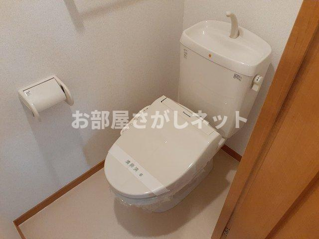 ノーブル・コーケ・横浜【おとり物件なし】#学生・社会人にオススメ！初期費用分割払いOK！のトイレ