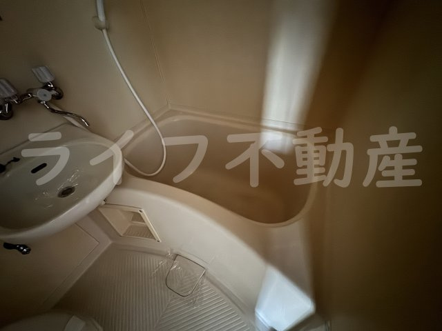 カサベルデ岩田の浴室|コンパクトで使いやすいお風呂です