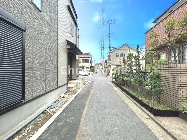 葛飾区新宿5丁目新築分譲住宅の前面道路含む現地写真|全面道路