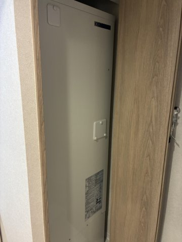 ディアプラザ根津の玄関