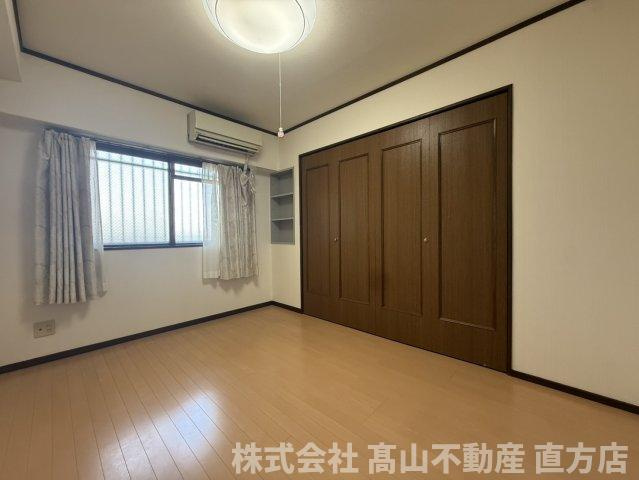 直方市神正町の賃貸マンションの寝室