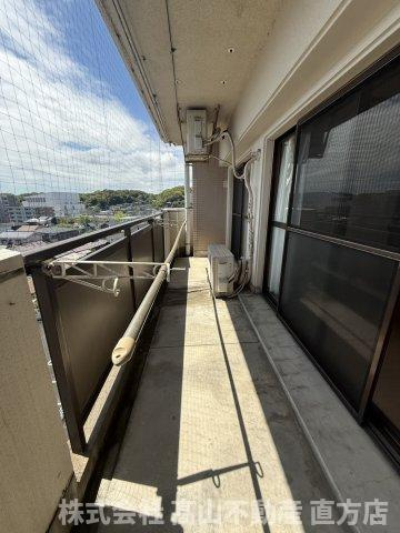 直方市神正町の賃貸マンションのバルコニー