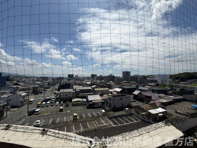直方市神正町の賃貸マンションの展望