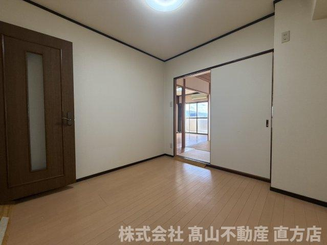 直方市神正町の賃貸マンションの洋室