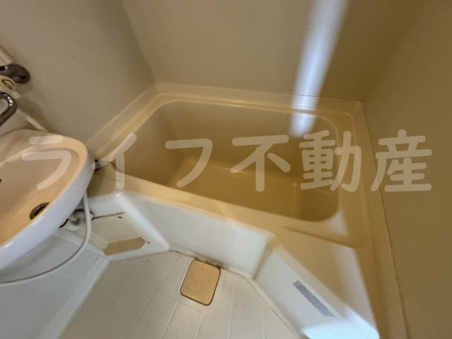 サンライフ東花園の浴室|ゆったり過ごせるお風呂です
