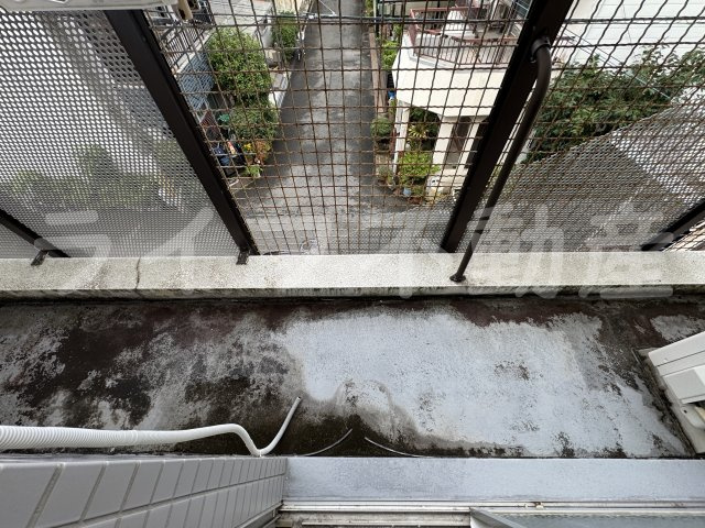 サンライフ東花園のバルコニー|バルコニーからの眺めを楽しみながら食事をしませんか