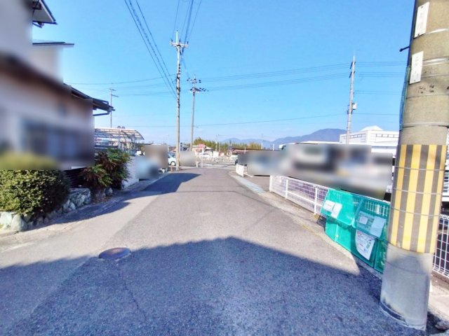 中古戸建　下矢田町4丁目の前面道路含む現地写真