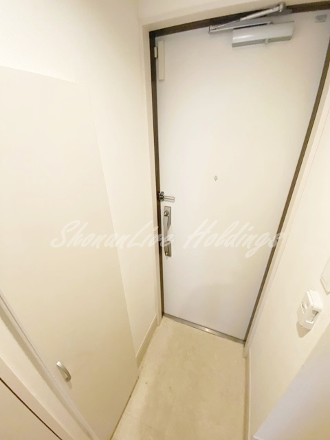 藤沢市城南５丁目の賃貸マンションの玄関|同施工物件