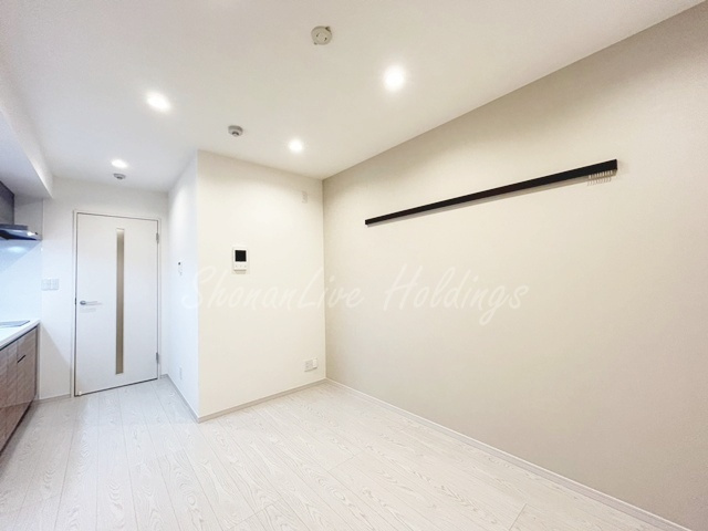 藤沢市城南５丁目の賃貸マンションの居間・リビング|同施工物件