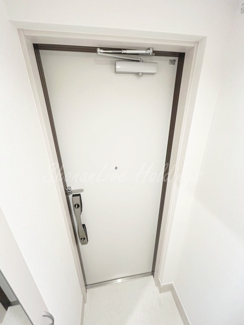 藤沢市城南５丁目の賃貸マンションの玄関|同施工物件