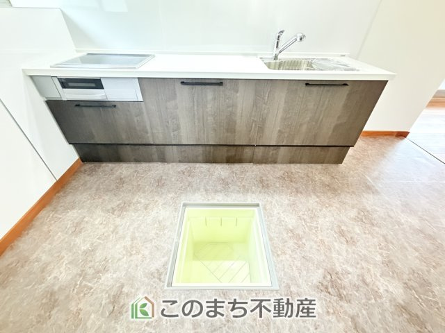 KEM宇都宮市富士見が丘1期　中古戸建のその他|床下収納は意外と容量があり、日常のストックにも大活躍です♪