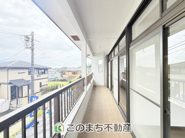 KEM宇都宮市富士見が丘1期　中古戸建のバルコニー|南向きの大型バルコニーは陽当り良好で、たっぷりのお洗濯物もよく乾きます！