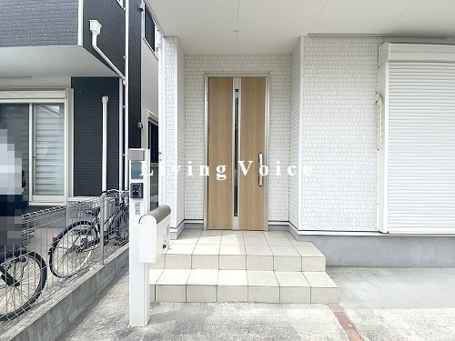 【エントランス】 | 平塚市西真土3丁目　中古一戸建て | 平塚市西真土3丁目　中古一戸建て