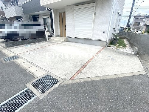 【駐車場】 | 平塚市西真土3丁目　中古一戸建て | 平塚市西真土3丁目　中古一戸建て