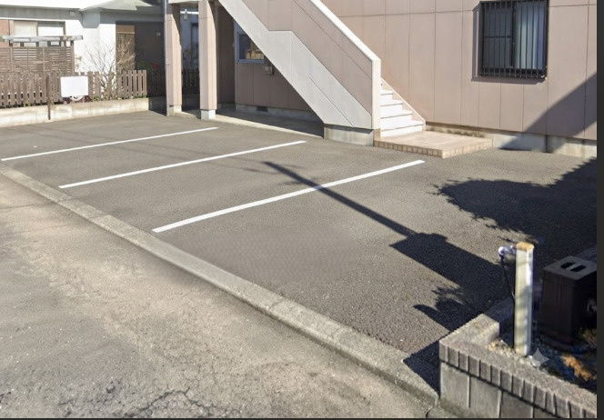 ボザール峯の駐車場