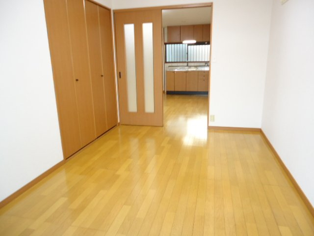 【内装】 | ソレイユ弐番館 | 洋室