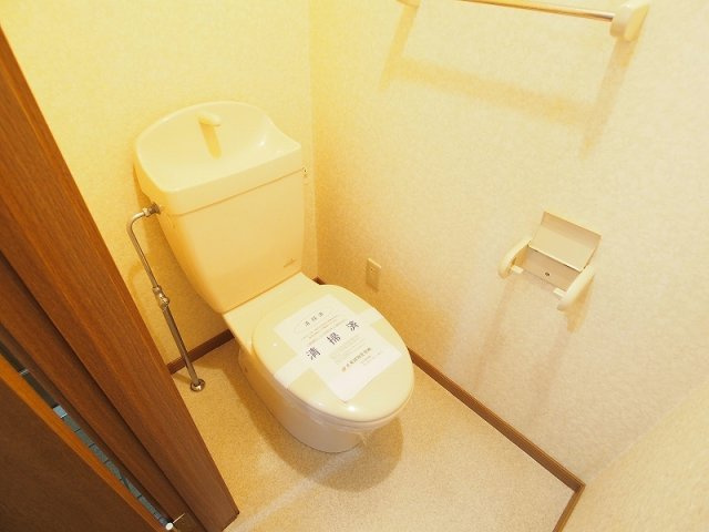 【トイレ】 | サンライズアリタＡ | トイレです