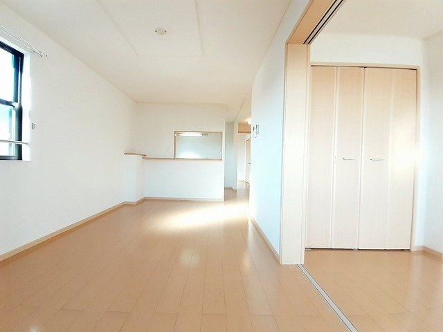 【居間・リビング】 | サンドリーム | 使いやすい居間です