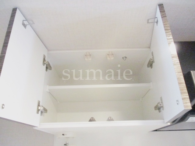 DIPS赤羽RESIDENCEのキッチン|キッチン上部の収納です☆
