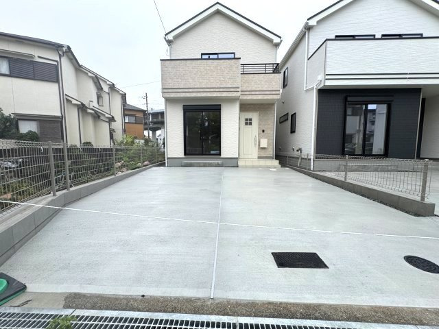 明石市魚住町西岡新築戸建A号棟の駐車場