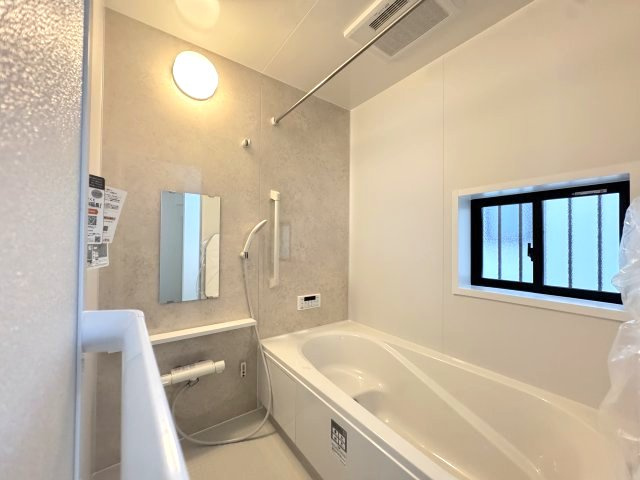 明石市魚住町西岡新築戸建A号棟の浴室