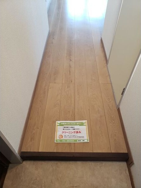STARIAの玄関|収納もある玄関です