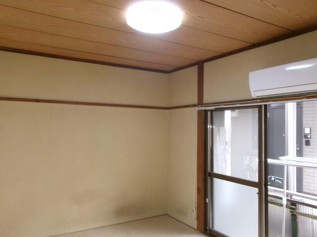 坪井アパートの内装