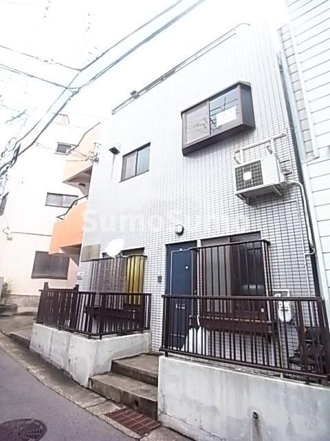 ゴールドリーフ山本の外観