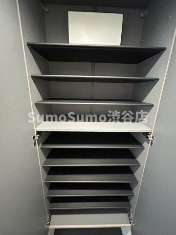 エルファーロ用賀Ⅱの収納|たっぷりとした収納スペースです
