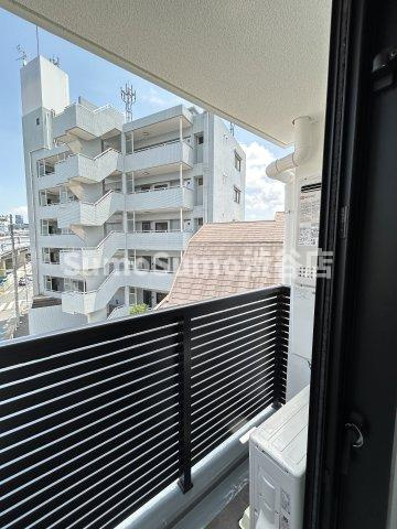 エルファーロ用賀Ⅱのバルコニー|広々としたバルコニーです