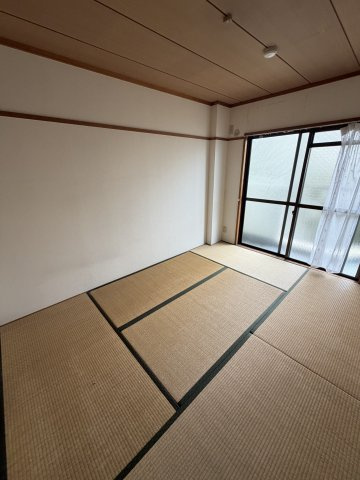 タナカハイツの和室
