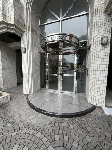 ジョイフル兵庫のエントランス