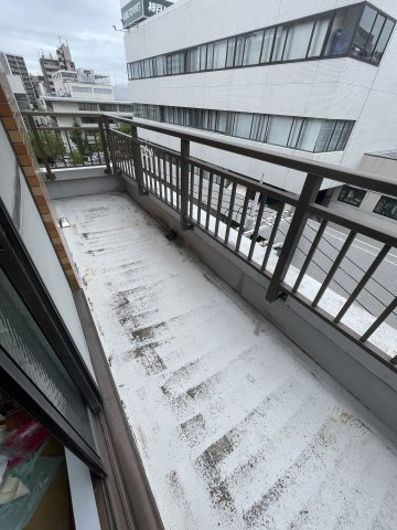 ダイアパレス神戸水木通のバルコニー