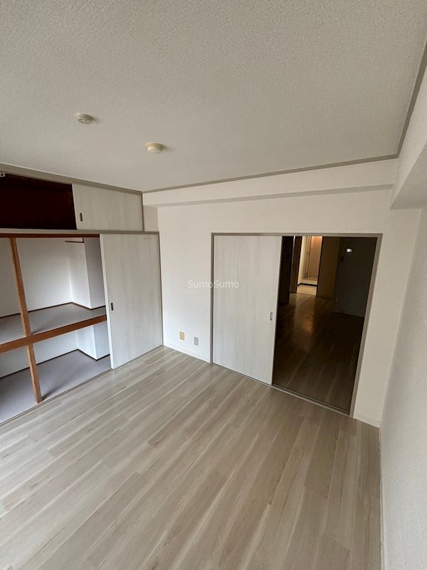 淺沼谷町マンションの居間・リビング