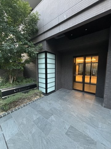 LaDouceur梅田Eastのエントランス