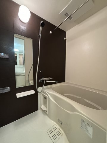 LaDouceur梅田Eastの浴室