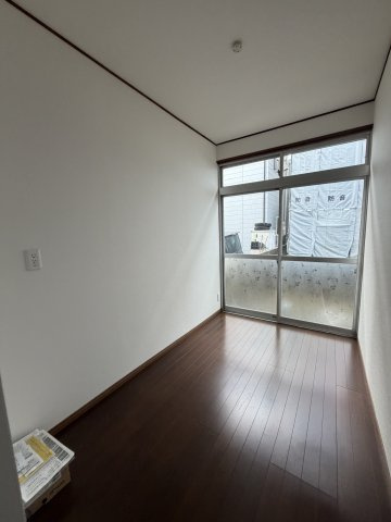 海運町貸⼾建の居間・リビング