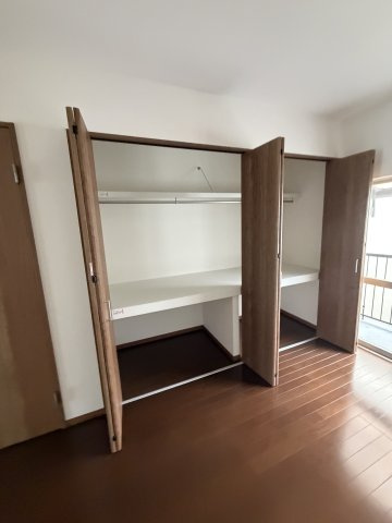 海運町貸⼾建の内装