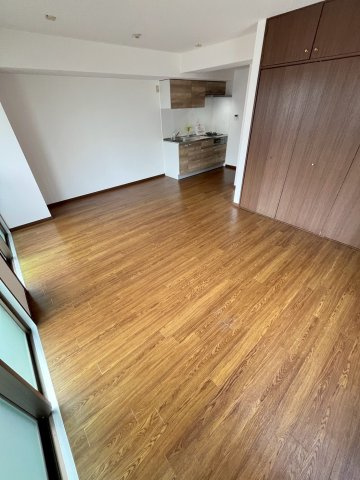 ラファ西宮北口の洋室