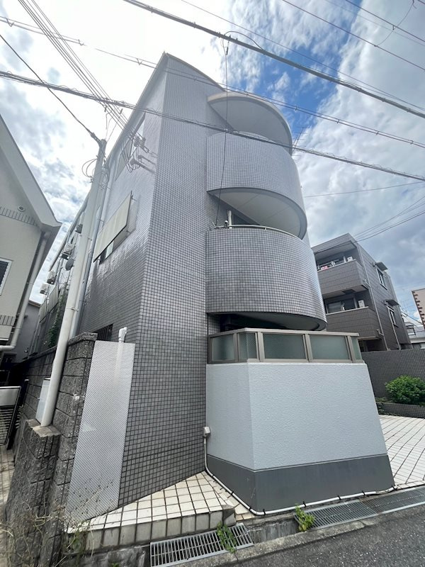 グレースメモリー甲子園の外観