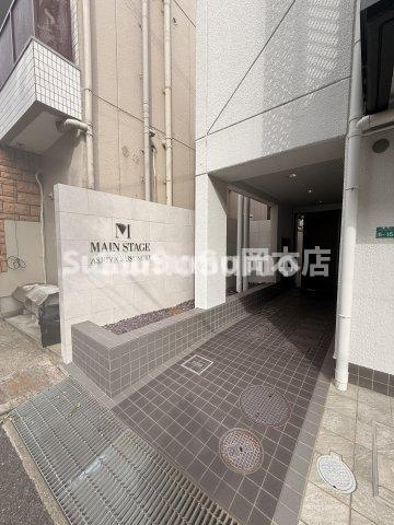 メインステージ芦屋楠のエントランス|建物の内部です
