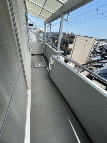 ロイヤルメゾン鹿塩弐番館のバルコニー