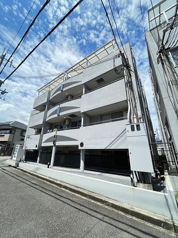 ロイヤルメゾン鹿塩弐番館の外観