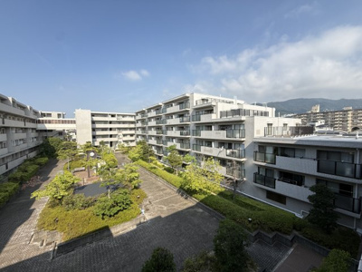 【その他】 | パーク・ハイム芦屋翠ヶ丘 | 中庭を望む