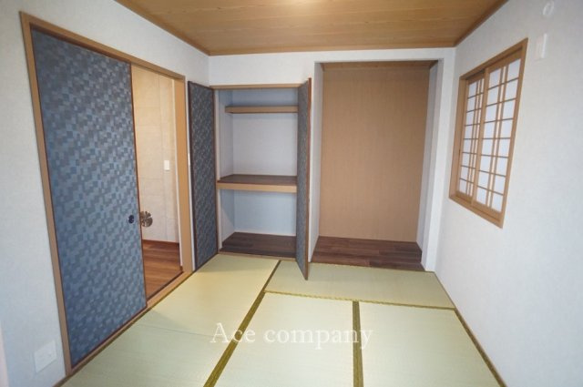 【寝室】 | 生野区生野西1丁目 | 【1階：和室6帖】畳表替え、襖・障子貼替え済み☆押し入れ完備です♪